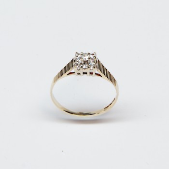 9ct Gold CZ Ring